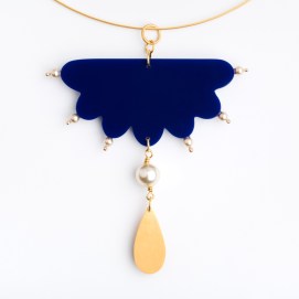 flying_cloud_necklet_1